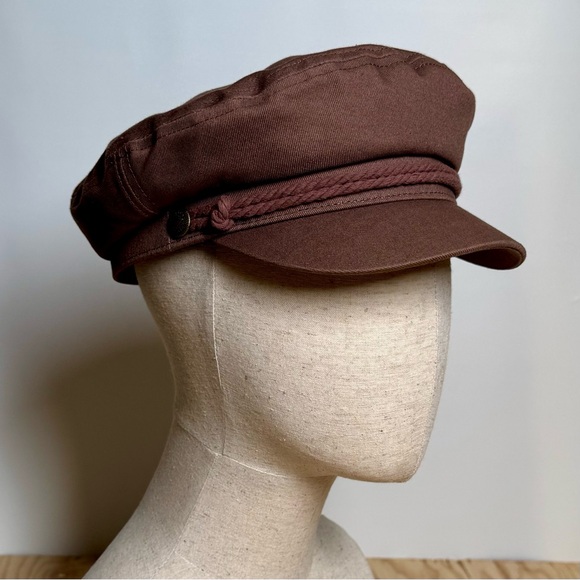 Bʀɪxᴛᴏɴ Fɪᴅᴅʟᴇʀ Nᴇᴡsʙᴏʏ Cᴀᴘ - Picture 3 of 16